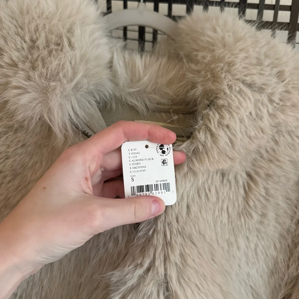 Free people Louder Please Hooded Faux Fur Jacket - Picture 3 of 11